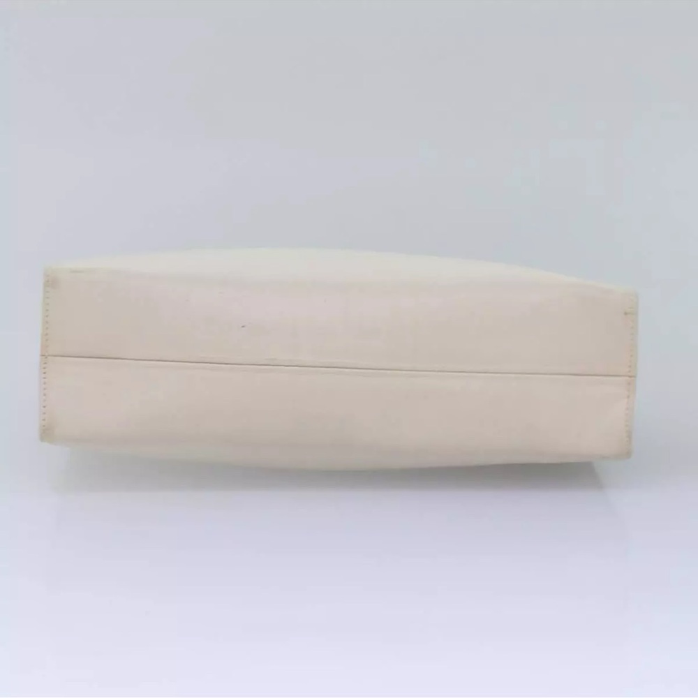 Gucci Cream Leather Tote with Structured Design - Picture 8 of 13